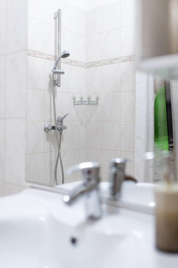 Apartmani Paradiso คิร์ก ภายนอก รูปภาพ