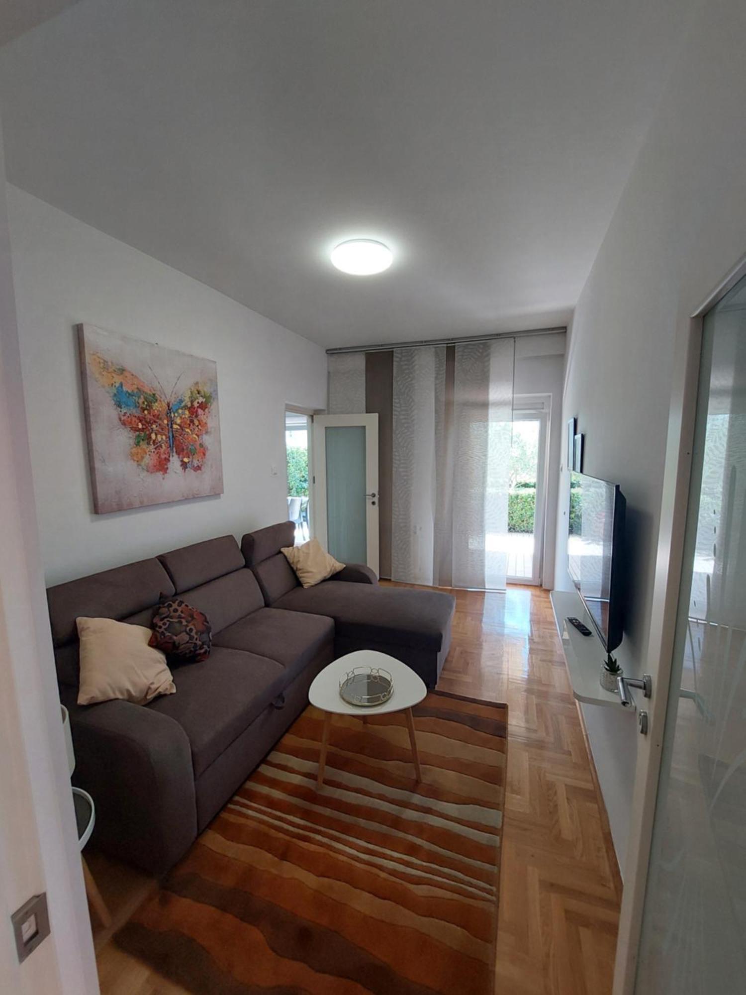 Apartmani Paradiso คิร์ก ภายนอก รูปภาพ