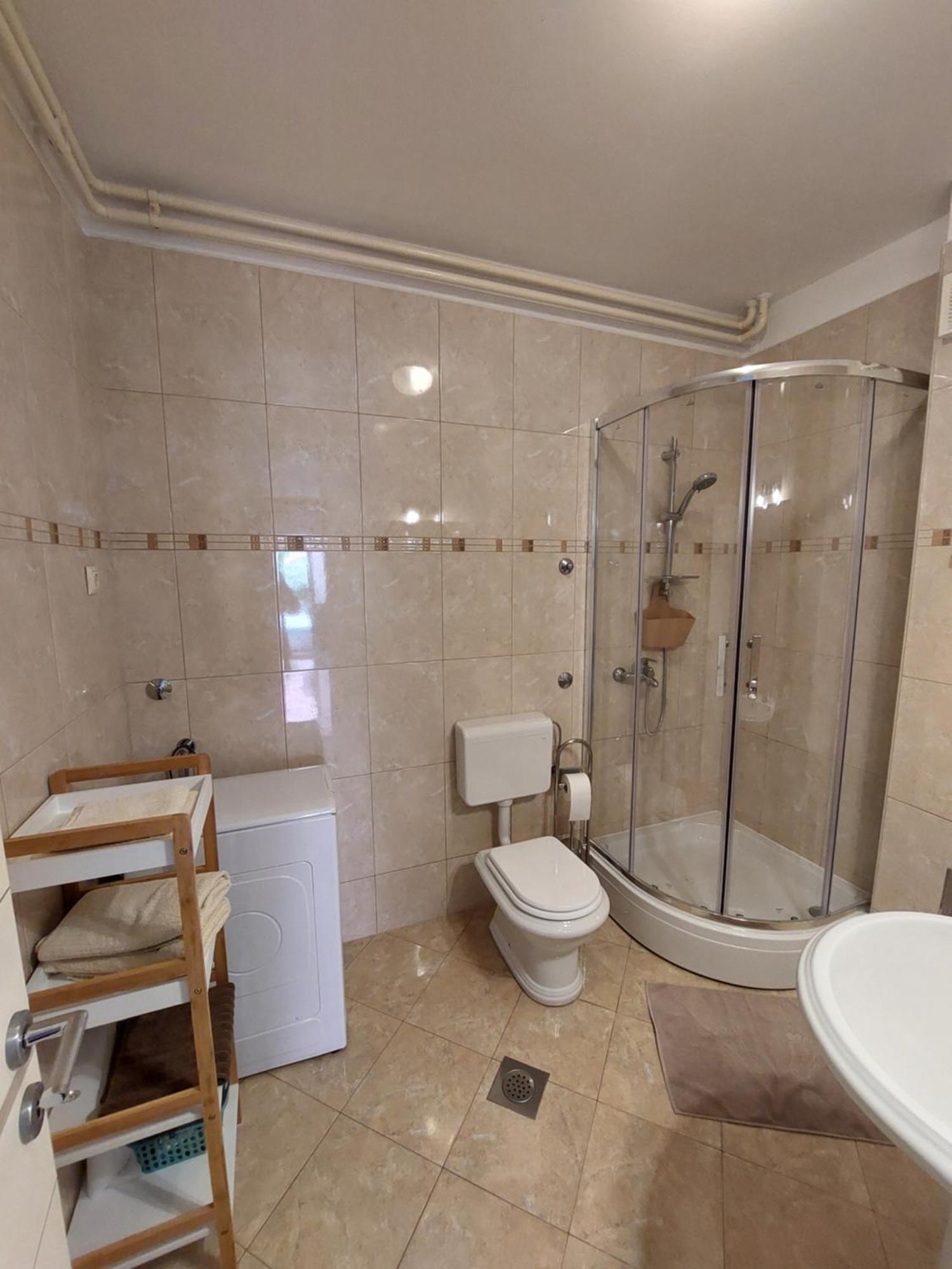 Apartmani Paradiso คิร์ก ภายนอก รูปภาพ