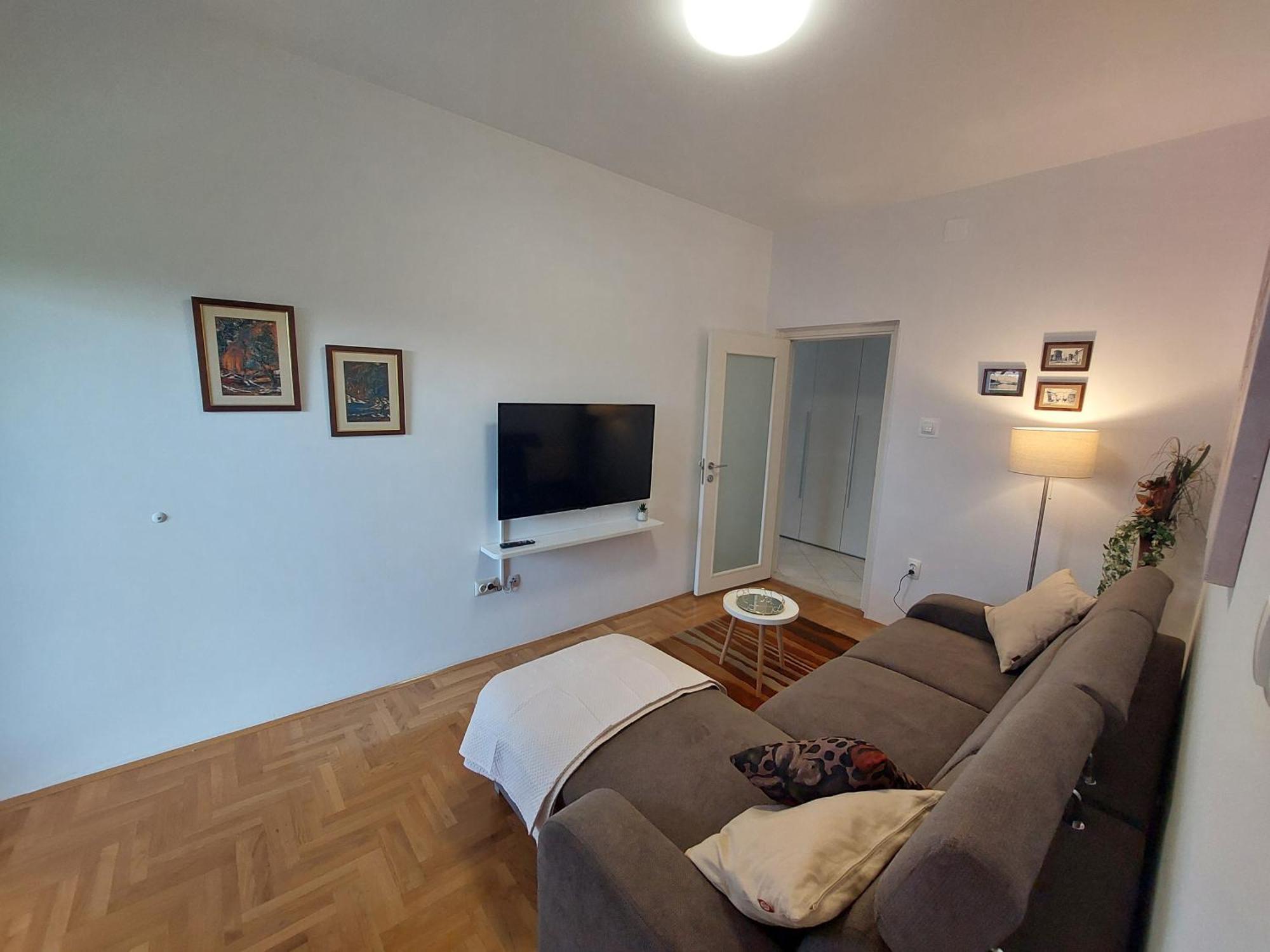Apartmani Paradiso คิร์ก ภายนอก รูปภาพ