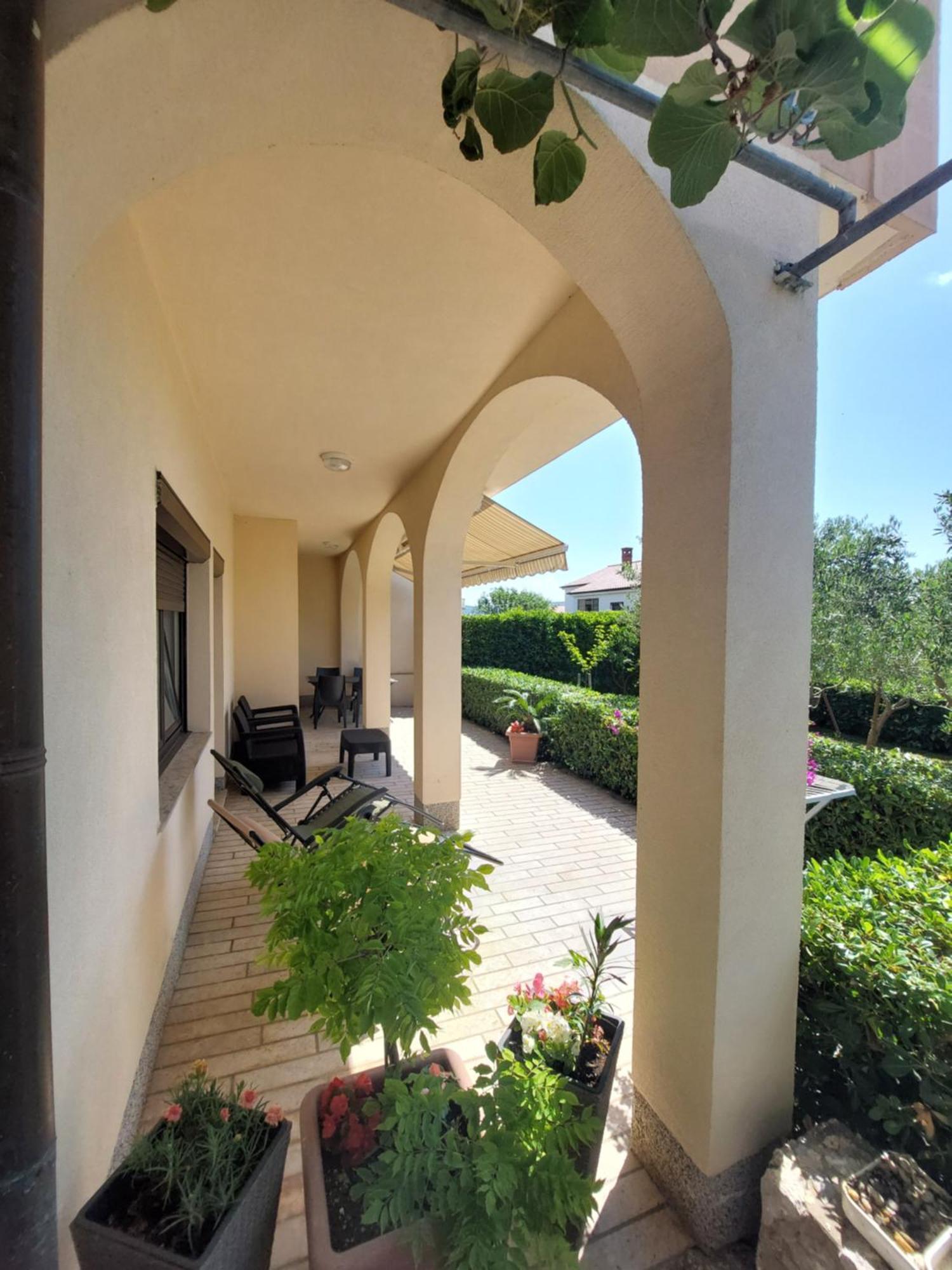 Apartmani Paradiso คิร์ก ภายนอก รูปภาพ