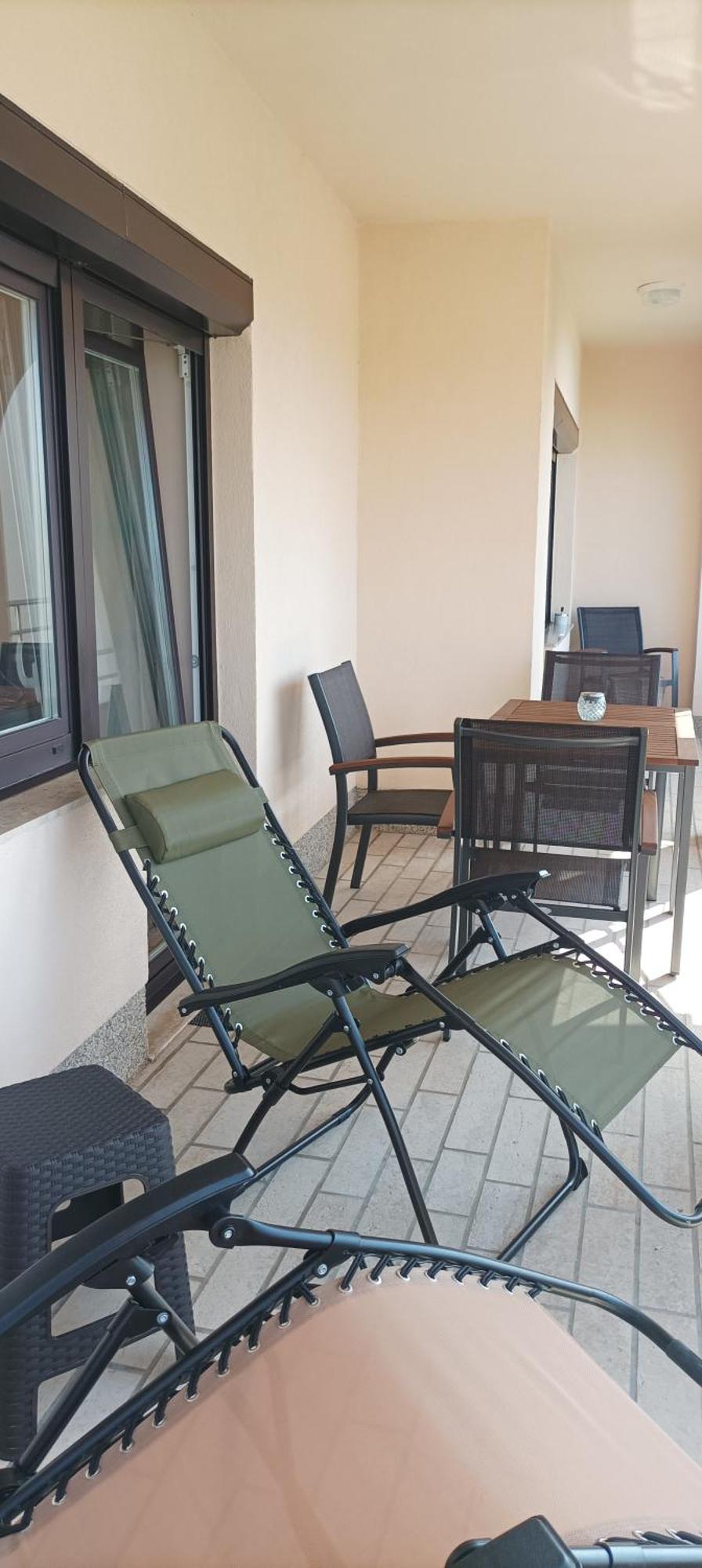 Apartmani Paradiso คิร์ก ภายนอก รูปภาพ